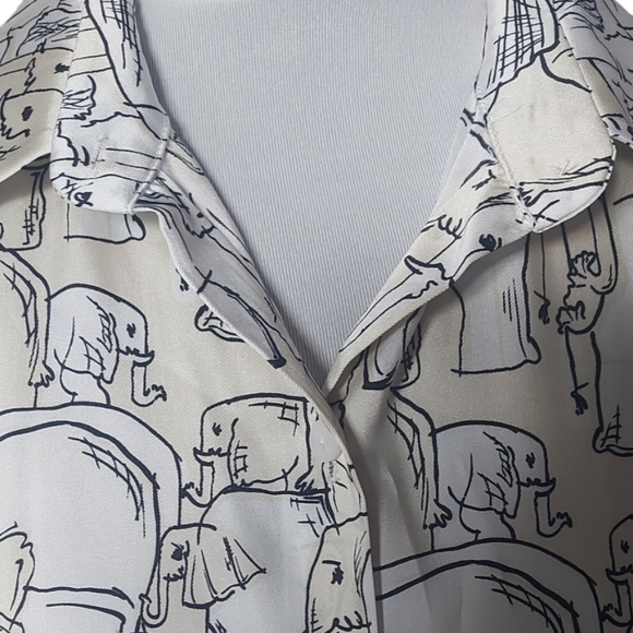 Zara Oversized Elephant Print Shirt Size M Satin Blouse White & Ivory BNWOT - Picture 4 of 8